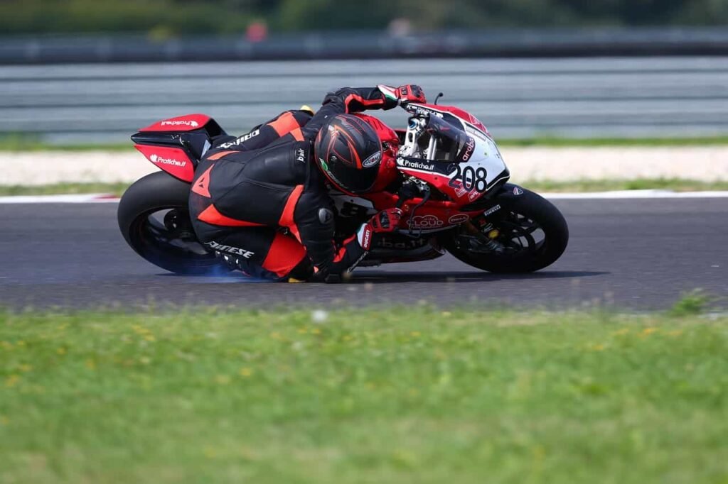 superbike-5551086_1280