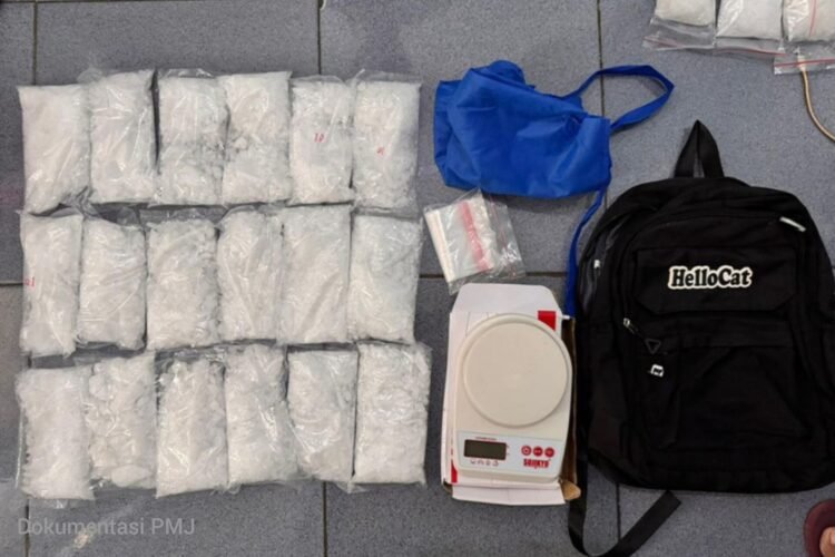 Polda Metro Jaya Ringkus 4 Pengedar Ganja Spesialis Antar Provinsi