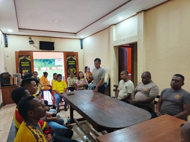 Pererat Silaturahmi, Polsek Bonggo Gelar Family Gathering Sekaligus Perpisahan Anggota