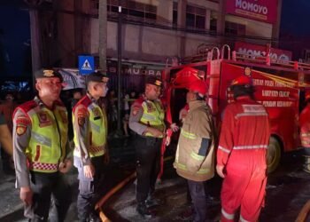 Polresta Cilacap Sigap Amankan Kebakaran Pusat Perbelanjaan, Evakuasi Warga Hingga Pengamanan Aset