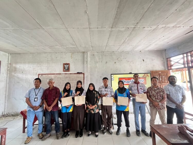 Sat Intelkam Polres Sarmi Gelar Sosialisasi “SKCK Goes to School” di SMA Negeri 2 Sarmi Distrik Bonggo Timur