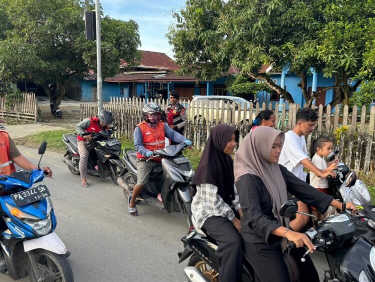 Patroli Sat Samapta Polres Sarmi Amankan Sholat Tarawih dan Situasi Kamtibmas di Kota Sarmi