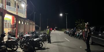 Patroli Sat Samapta Polres Sarmi Amankan Sholat Tarawih dan Situasi Kamtibmas di Kota Sarmi