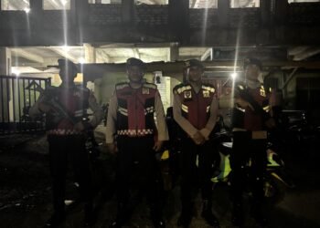 Patroli Sat Samapta Polres Sarmi Amankan Sholat Tarawih dan Situasi Kamtibmas di Kota Sarmi