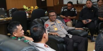 Mini Soccer Bersama, Polda Papua dan Wartawan Pererat Sinergitas dan Silaturahmi