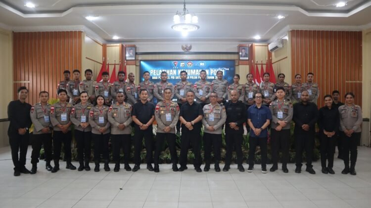 Perkuat Kompetensi Komunikasi Publik, Pelatihan Kehumasan Polri Satbrimob Polda Papua Resmi Ditutup
