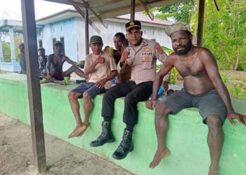 Polsek Muara Tami Sambangi Warga Kampung Mosso, Berikan Himbauan Harkamtibmas Di Wilayah Perbatasan RI-PNG