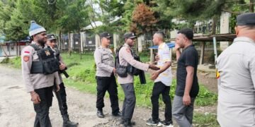 Polres Tolikara Gelar Patroli Minggu Pagi, Jaga Keamanan dan Kenyamanan Warga Beribadah