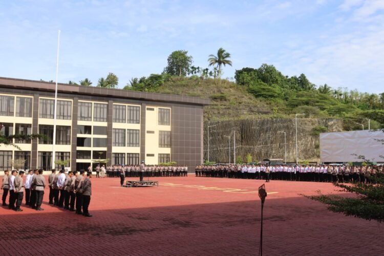 Apel Pagi Gabungan Polda Papua, Kabid Propam Tekankan Disiplin, Efisiensi Energi dan Profesionalisme Personel 