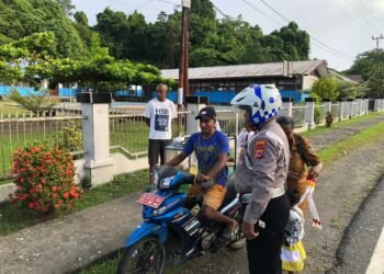 Satlantas Polres Waropen Intensifkan Strong Point Pagi, Wujudkan Lalu Lintas Aman dan Tertib 