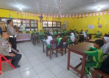 Satlantas Polres Jayapura Tanamkan Disiplin Berlalu Lintas Sejak Dini Lewat Program Polsanak di Sentani