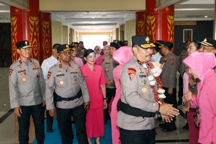 Apresiasi Pengabdian, Polda Papua Gelar Pelepasan Karo Ops dalam Nuansa Kekeluargaan