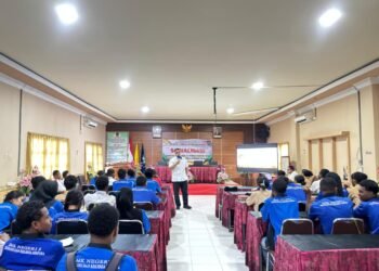Sat Resnarkoba Polresta Jayapura Kota Edukasi Pelajar SMK Negeri 3 tentang Bahaya Narkoba dan Miras 