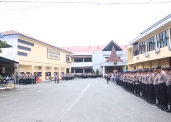 Wakapolda Papua Pimpin Apel Peringatan Hari Buruh 2026, Tekankan Pengamanan Profesional dan Humanis