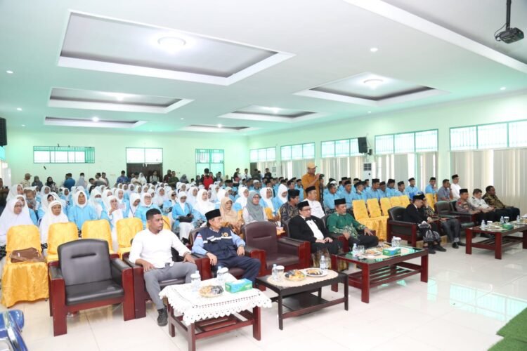 Pemerintah Provinsi Papua dan Polda Papua Lepas Keberangkatan 890 Jemaah Haji Tahun 1447 H