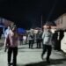 Menyapa Warga di Malam Hari, Polres Tolikara Hadir Lewat Patroli Jalan Kaki