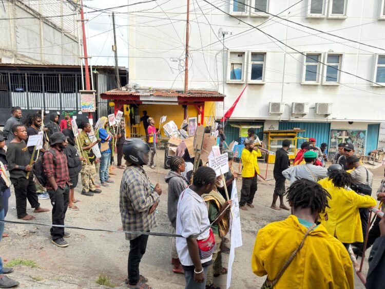 Polda Papua Kawal Penyampaian Aspirasi Mahasiswa Secara Humanis di Abepura