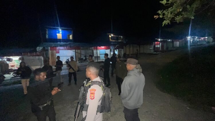 Patroli Malam Humanis, Polres Tolikara Perkuat Harkamtibmas di Kota Karubaga