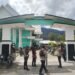 Kasat Binmas Polres Puncak Berbagi Kasih dengan Anak-Anak di Kampung Misimaga