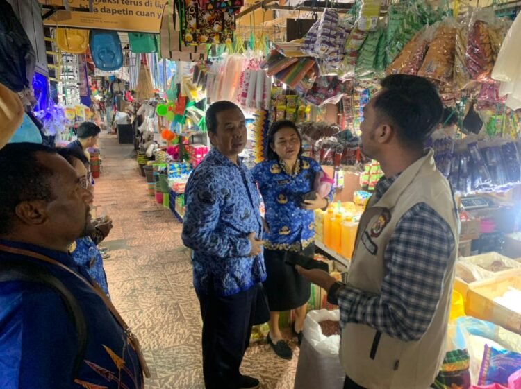 Satgas Pangan Ditreskrimsus Polda Papua Pastikan Harga Minyakita Stabil di Pasar Tradisional Jayapura